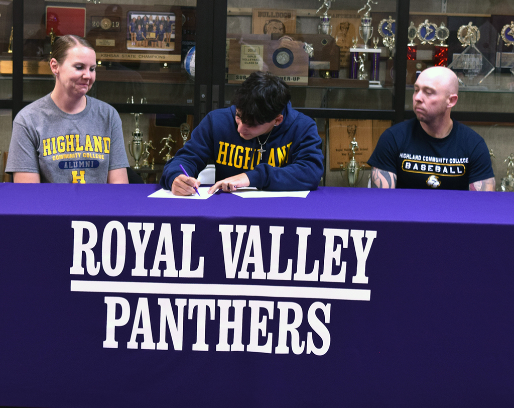 Reo signing with Highland
